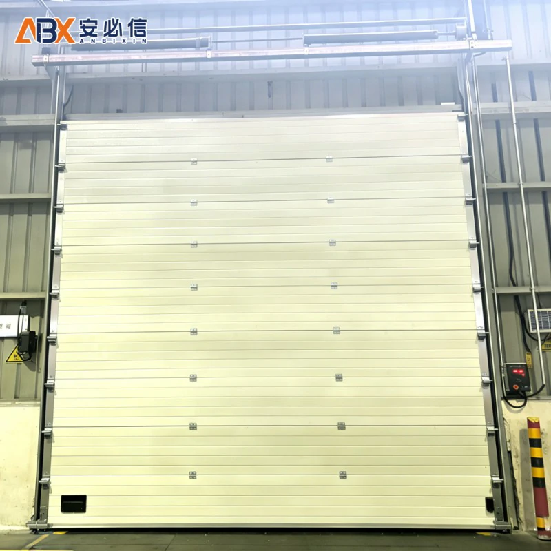 韶关乳城镇钢质提升门